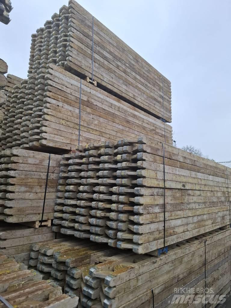 Peri GT24 Träger Formwork