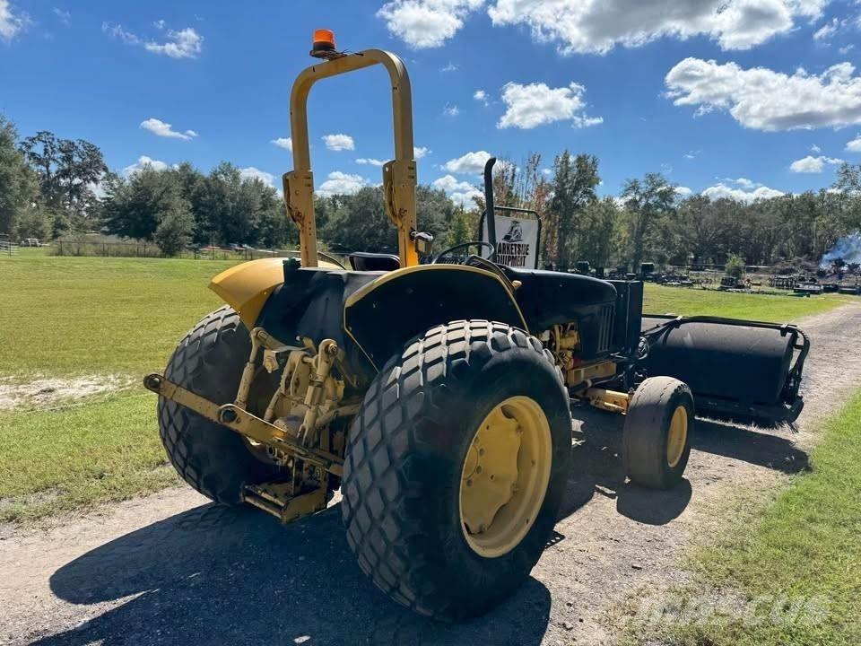 John Deere 5320 Tractors