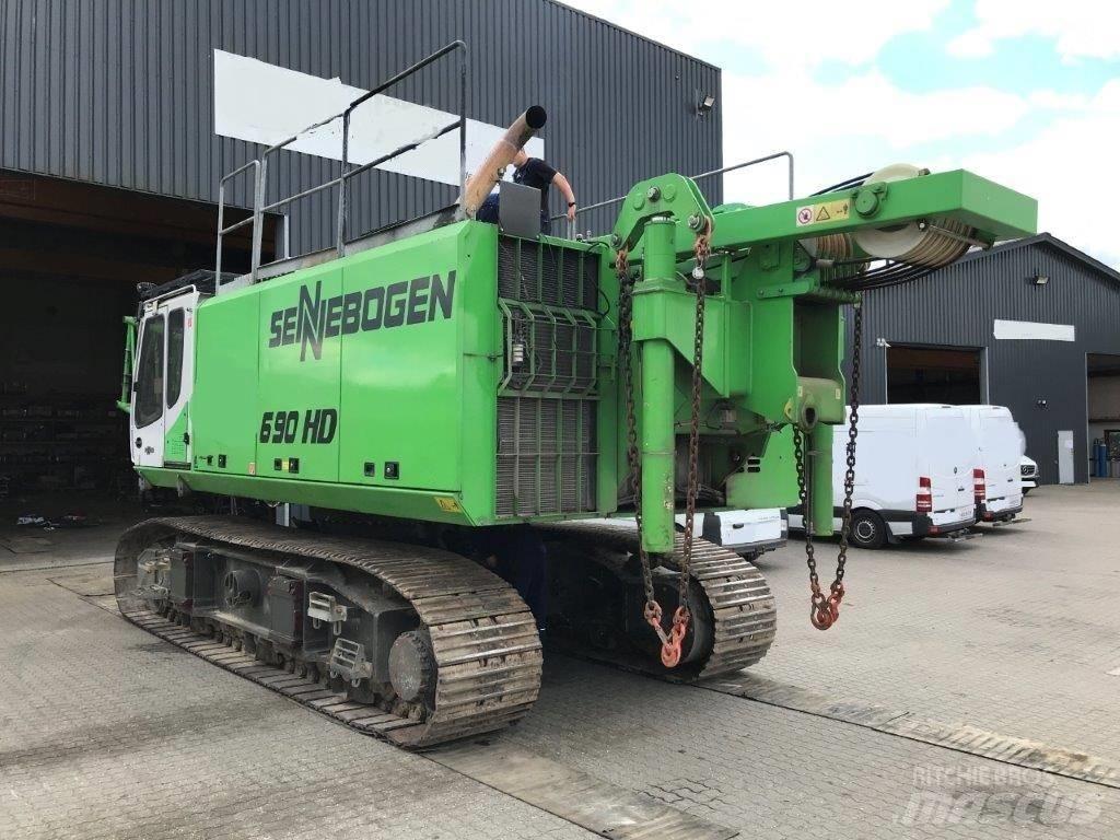 Sennebogen 690 Tracked cranes