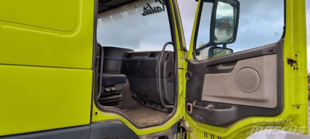 Volvo FM 480 Skip loader trucks