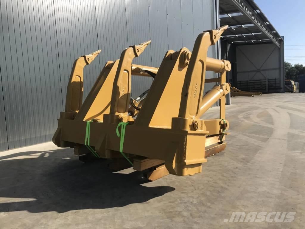 CAT D7E Scarifiers