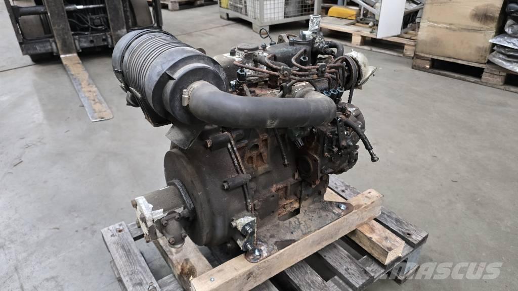Kubota D1105 Engines
