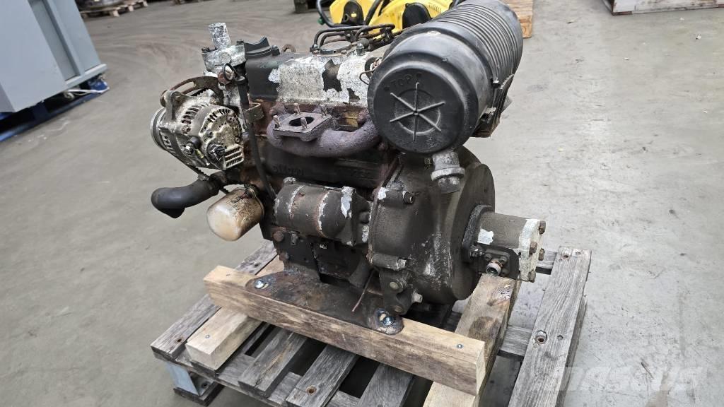 Kubota D1105 Engines