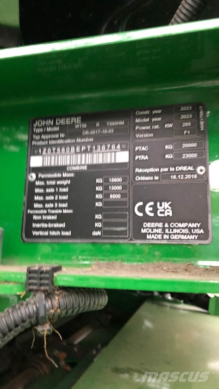 John Deere T560 HM Combine harvesters
