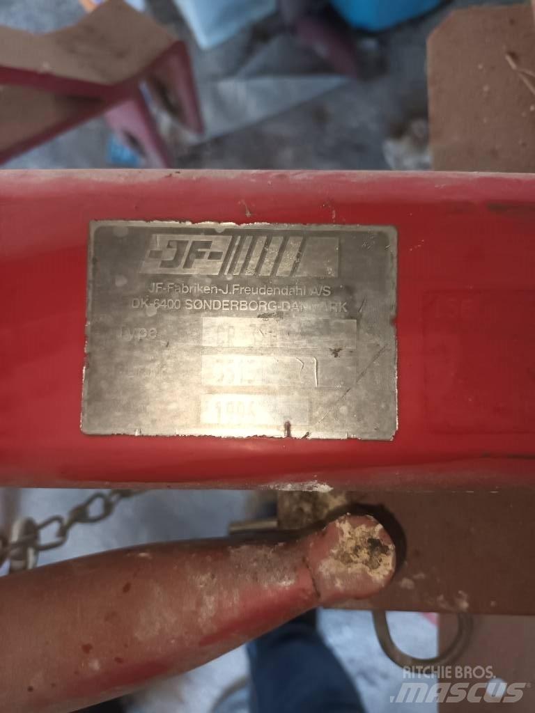 JF CR 320 Rakes and tedders
