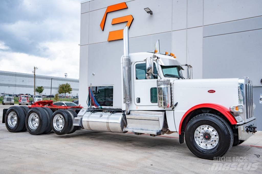 Peterbilt 389 Tractor Units