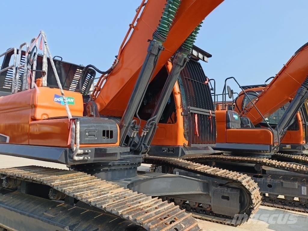 Doosan DX300-9 Crawler excavators