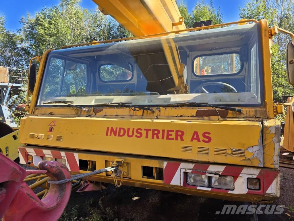 Faun RTF 40-3 All terrain cranes