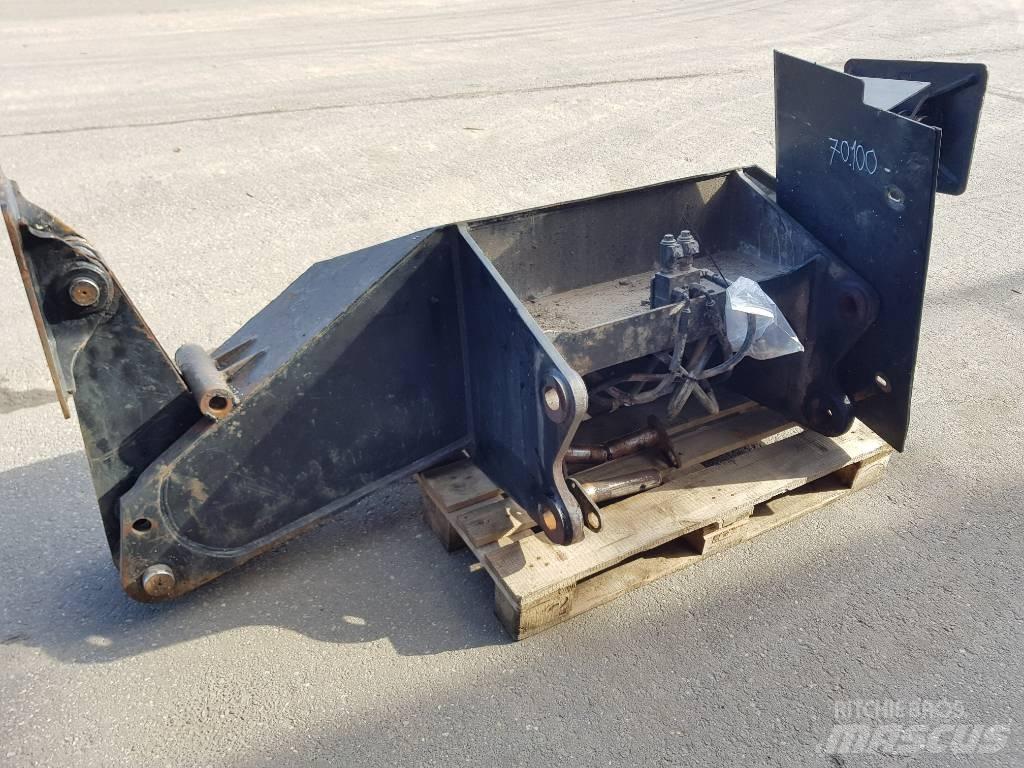 CAT M315C Outriggers Chassis and suspension