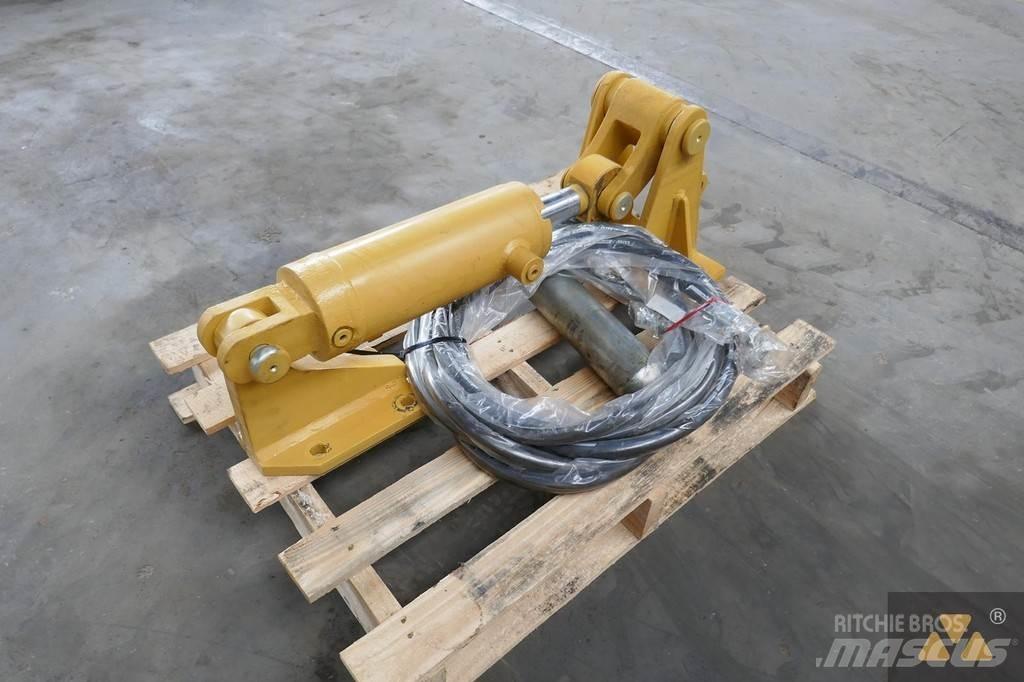 CAT D8T Pin puller Other components