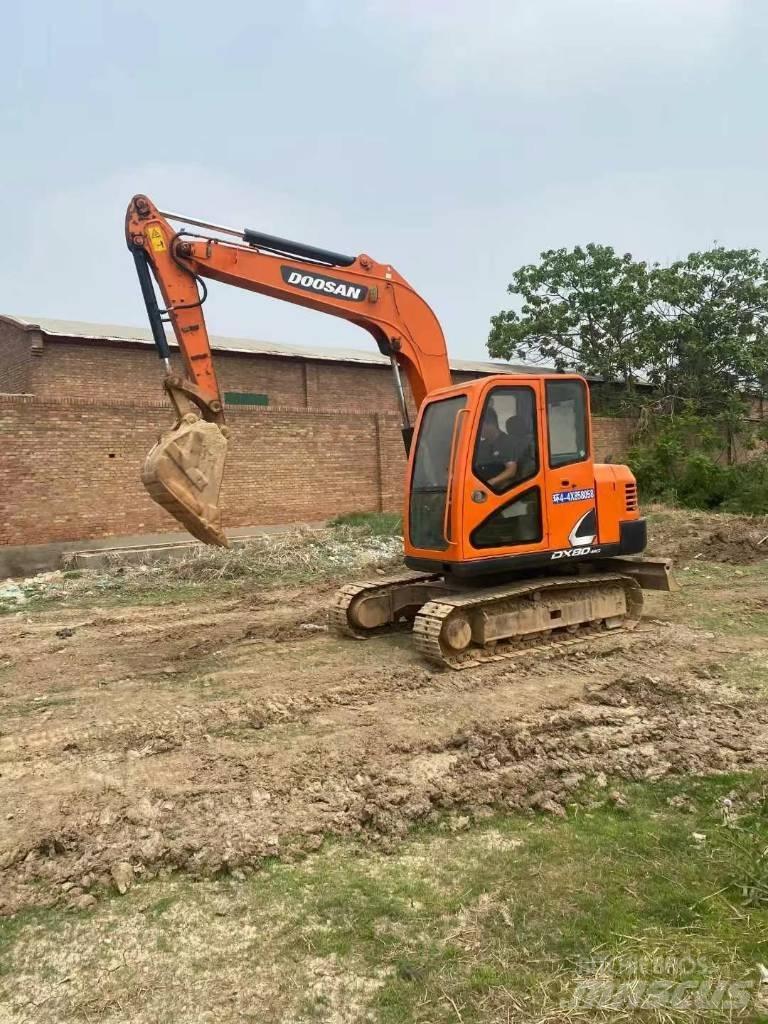 Doosan DX 80-9C Midi excavators  7t - 12t