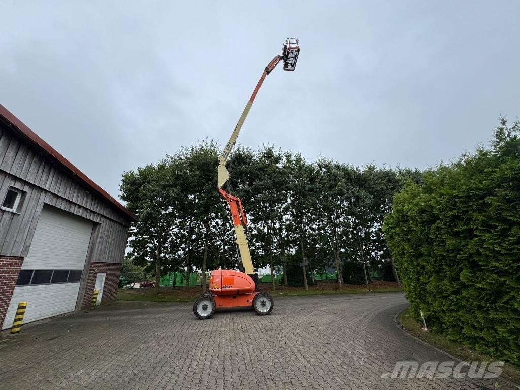 JLG 600 AJ Articulated boom lifts