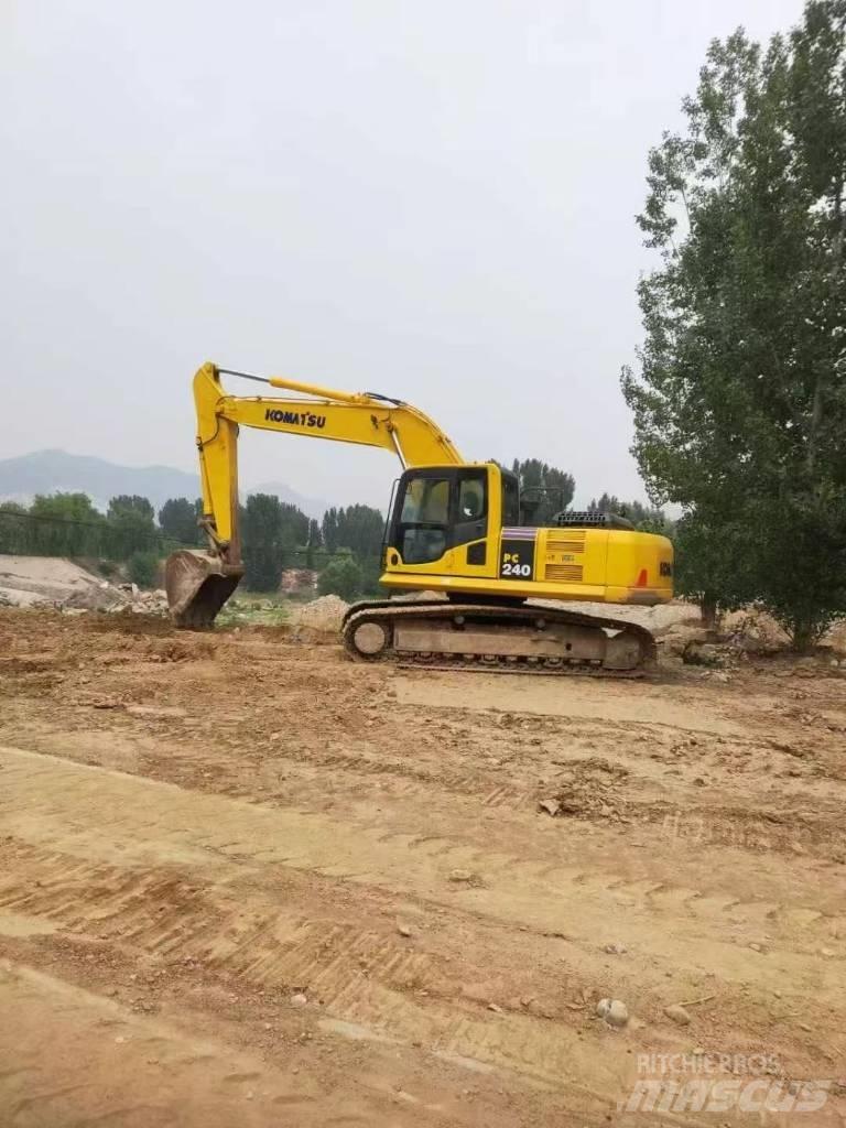 Komatsu PC 240 Crawler excavators