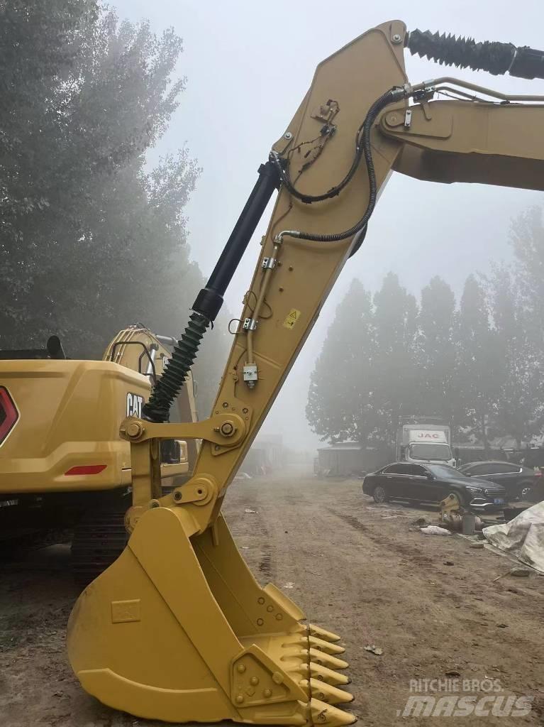 CAT 2021 CAT 330 Wheeled excavators