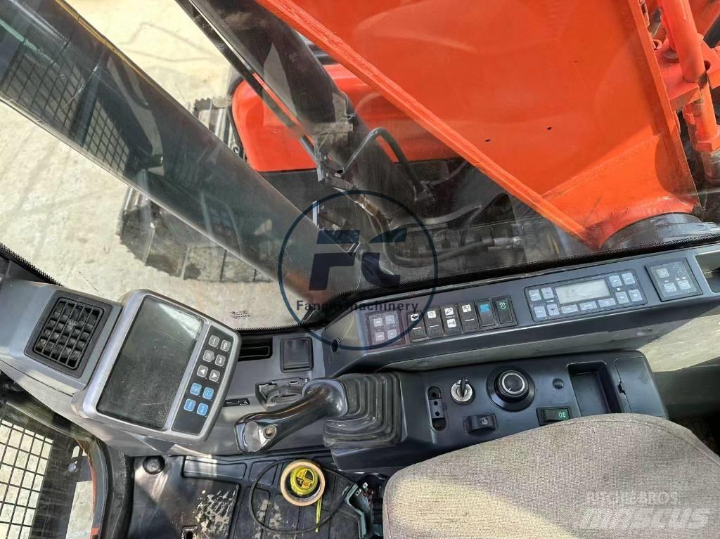 Doosan DX 140 Crawler excavators