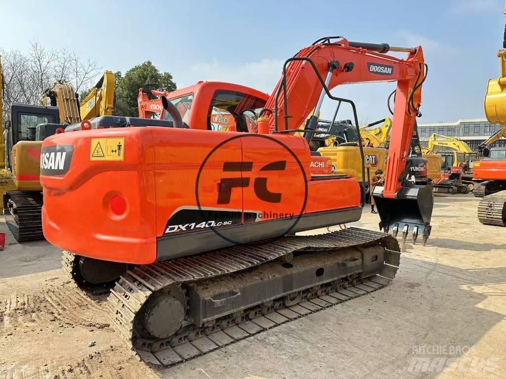 Doosan DX 140 Crawler excavators