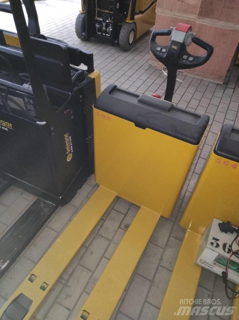 Yale MP18 Low lifter