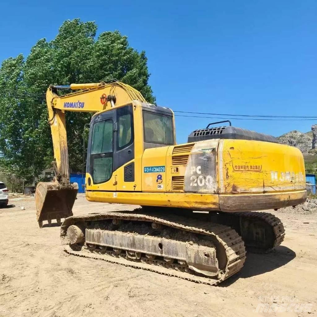Komatsu PC 200-8 Crawler excavators