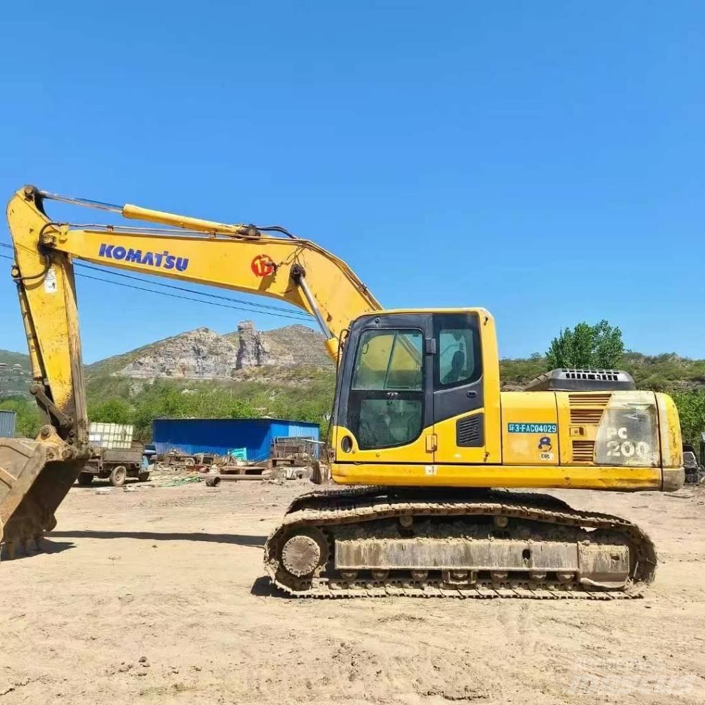 Komatsu PC 200-8 Crawler excavators