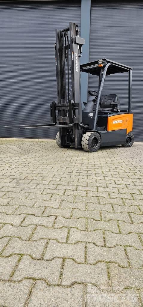 Doosan B20X-7 Electric forklift trucks