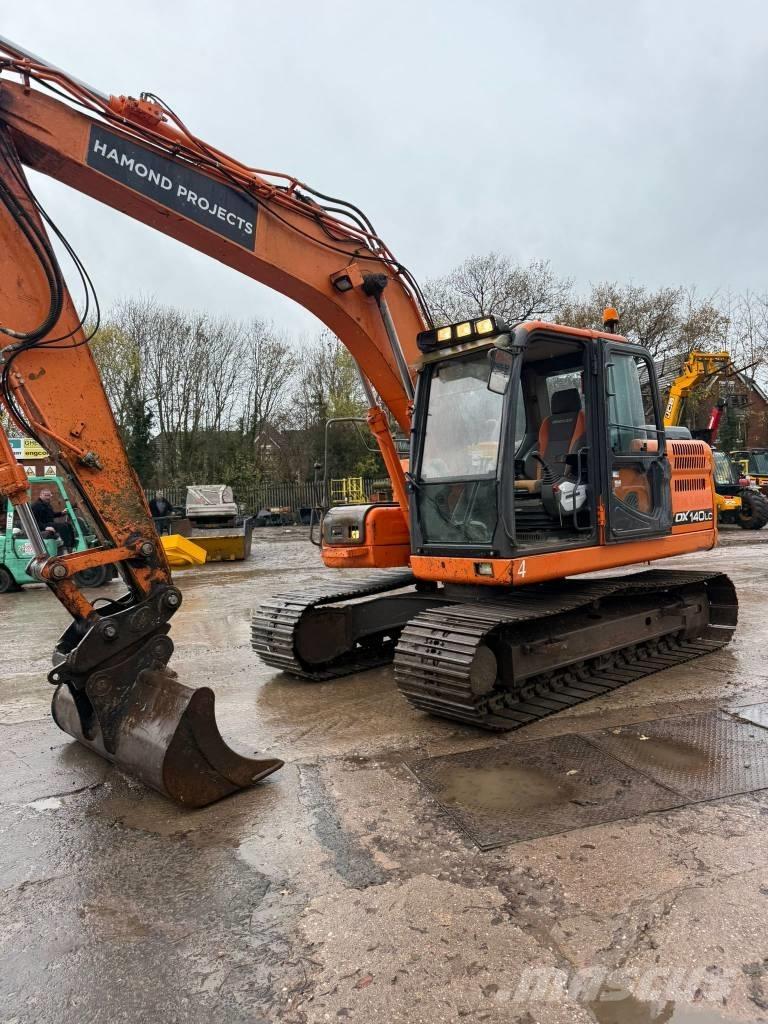 Doosan DX 140 Crawler excavators