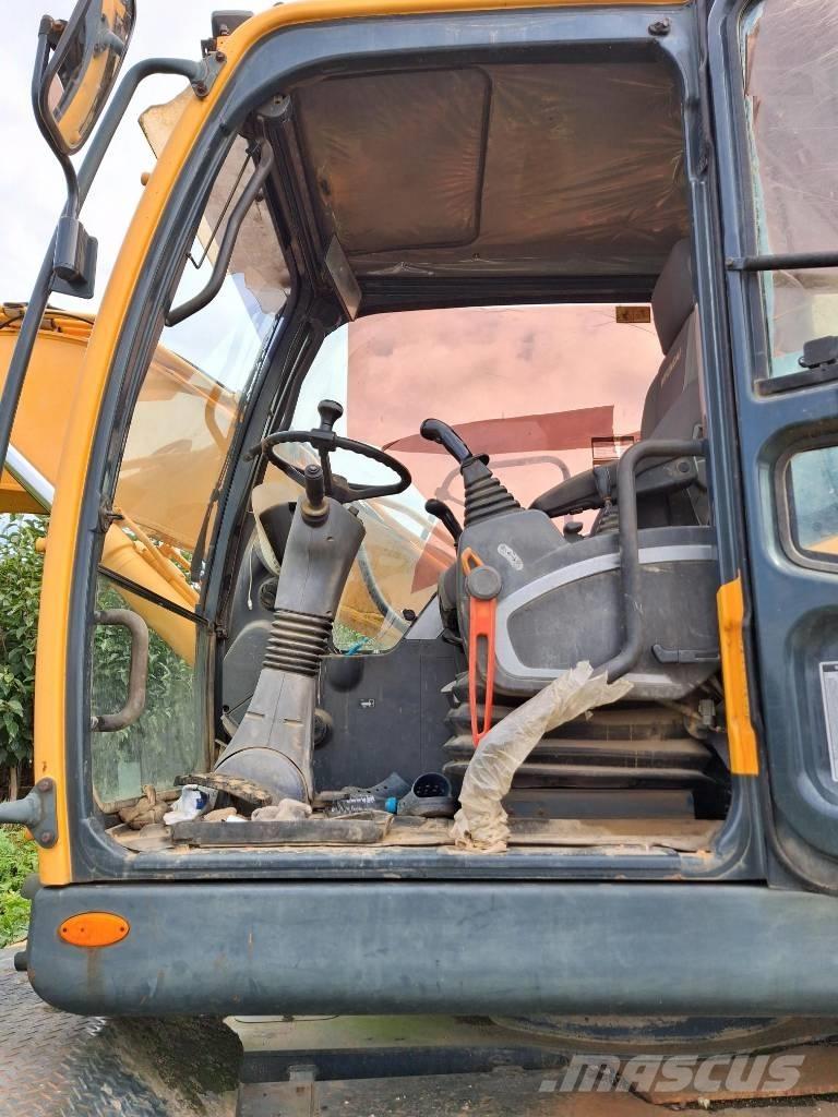 Hyundai Robex 140 W Wheeled excavators