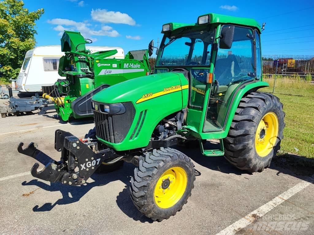 John Deere 4520 Compact tractors