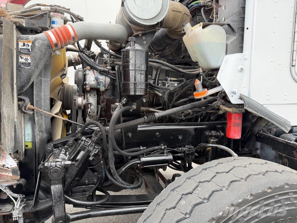 Kenworth T 800 Cable lift demountable trucks