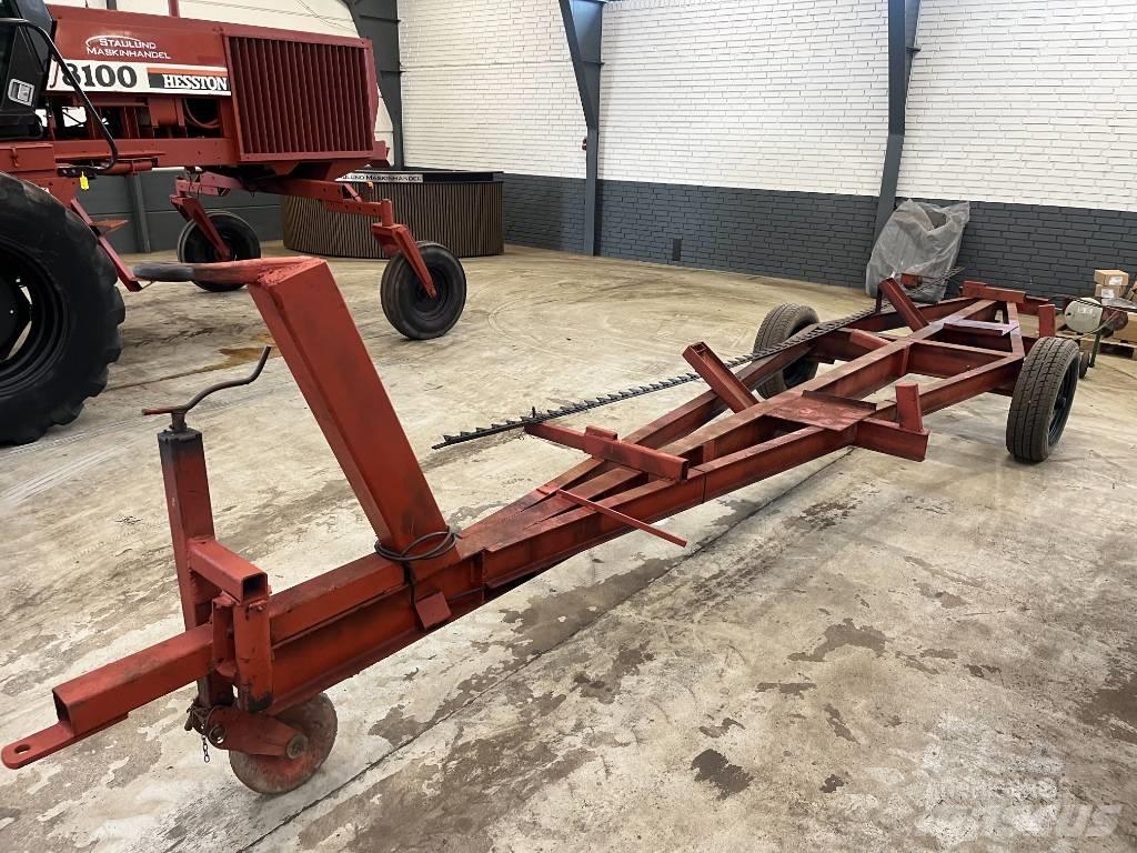 Hesston 8100 Swathers