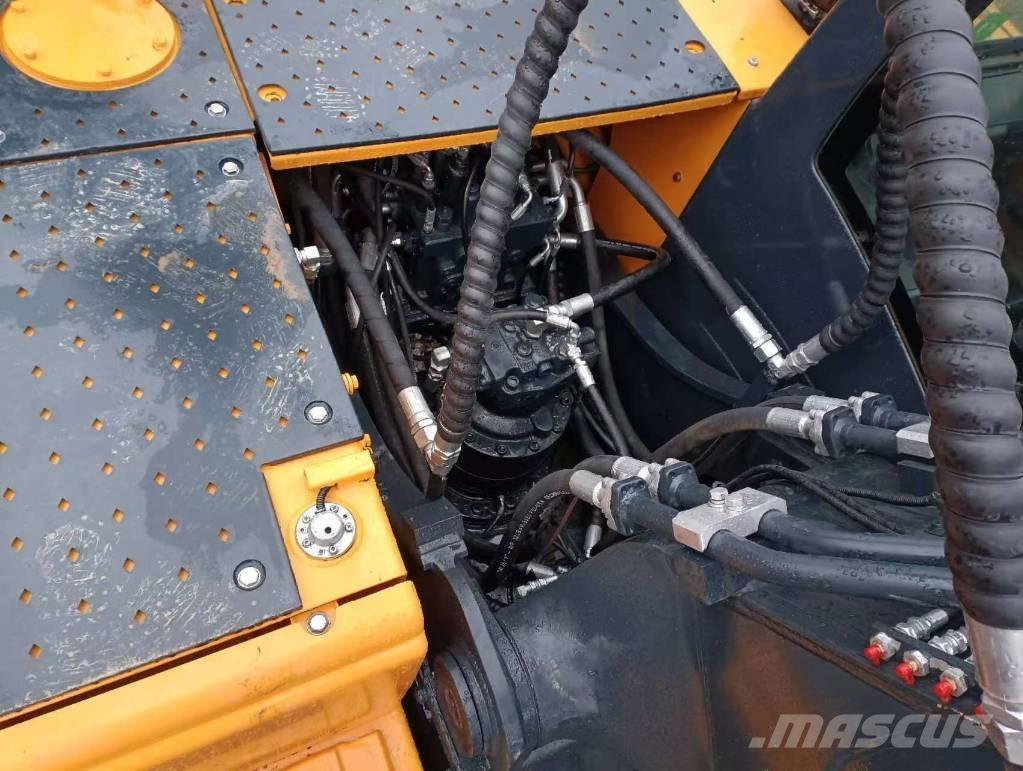 Hyundai 220LC-9S Crawler excavators