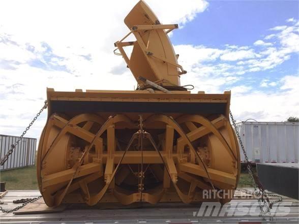 Oshkosh  Snow throwers