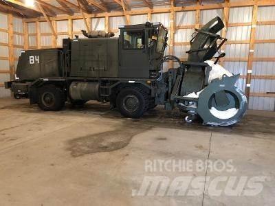 Oshkosh H2218 Construction - Others