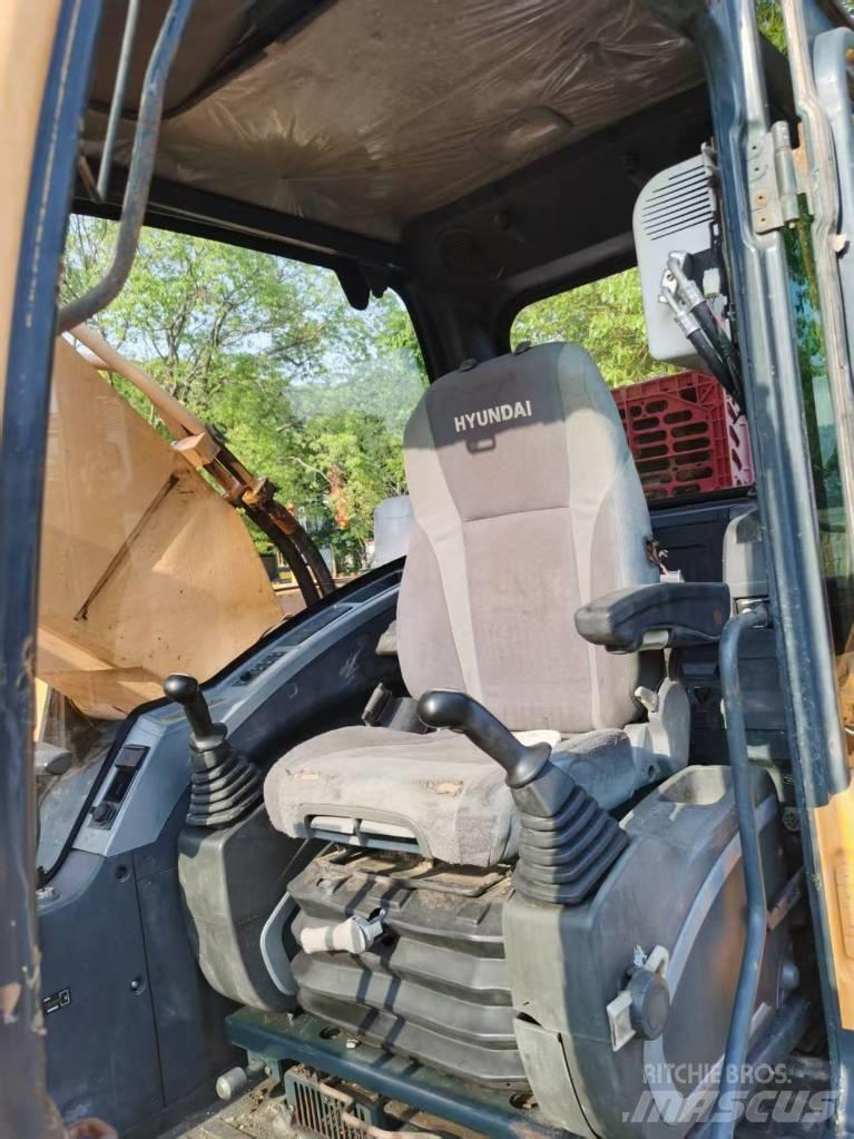 Hyundai 330LC-9s Crawler excavators