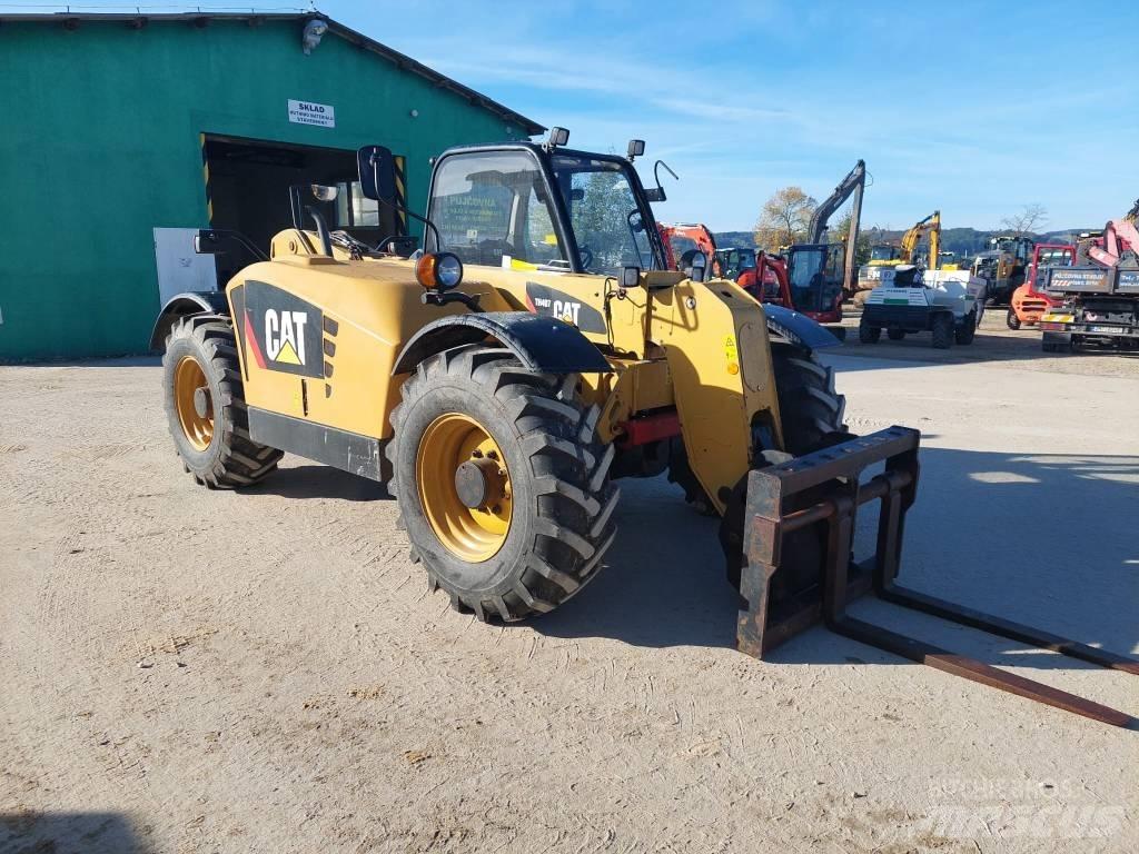 CAT TH 407 Telescopic handlers