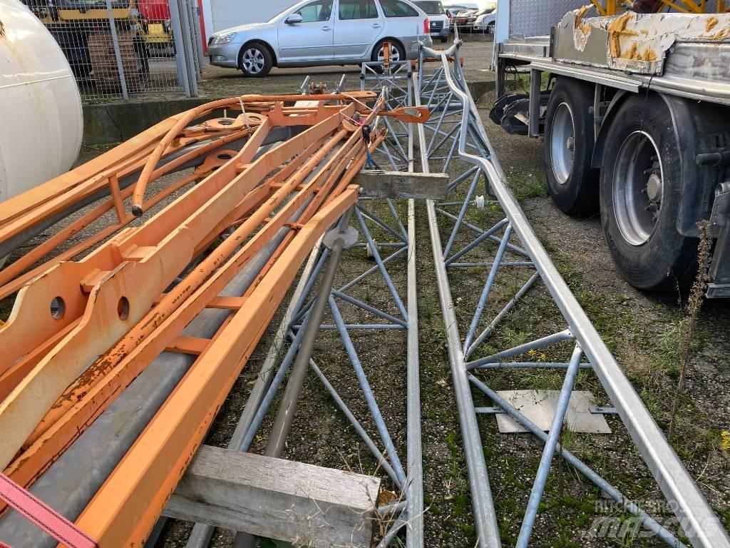 FB GRU GA 136 Self erecting cranes