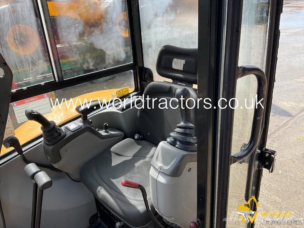 CAT 302.7 D CR Mini excavators < 7t (Mini diggers)