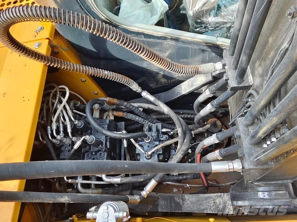 Hyundai Robex 150W Wheeled excavators