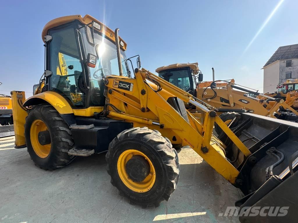 JCB 3 CX Backhoe loaders