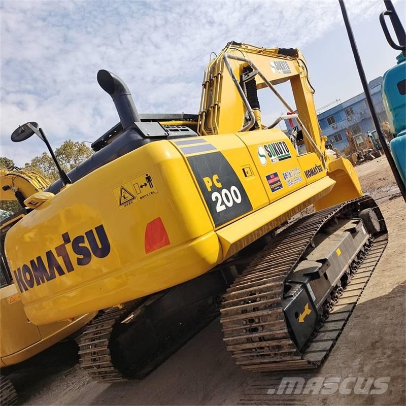 Komatsu PC 200 Crawler excavators