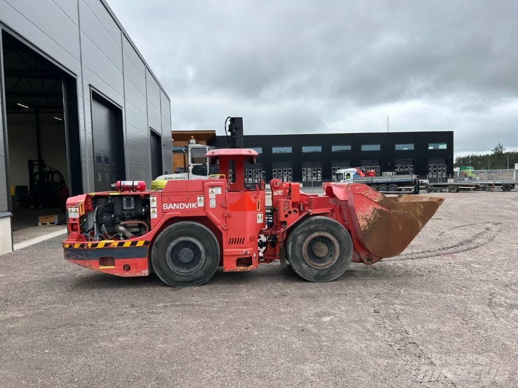 Sandvik Toro LH202 Underground Loaders