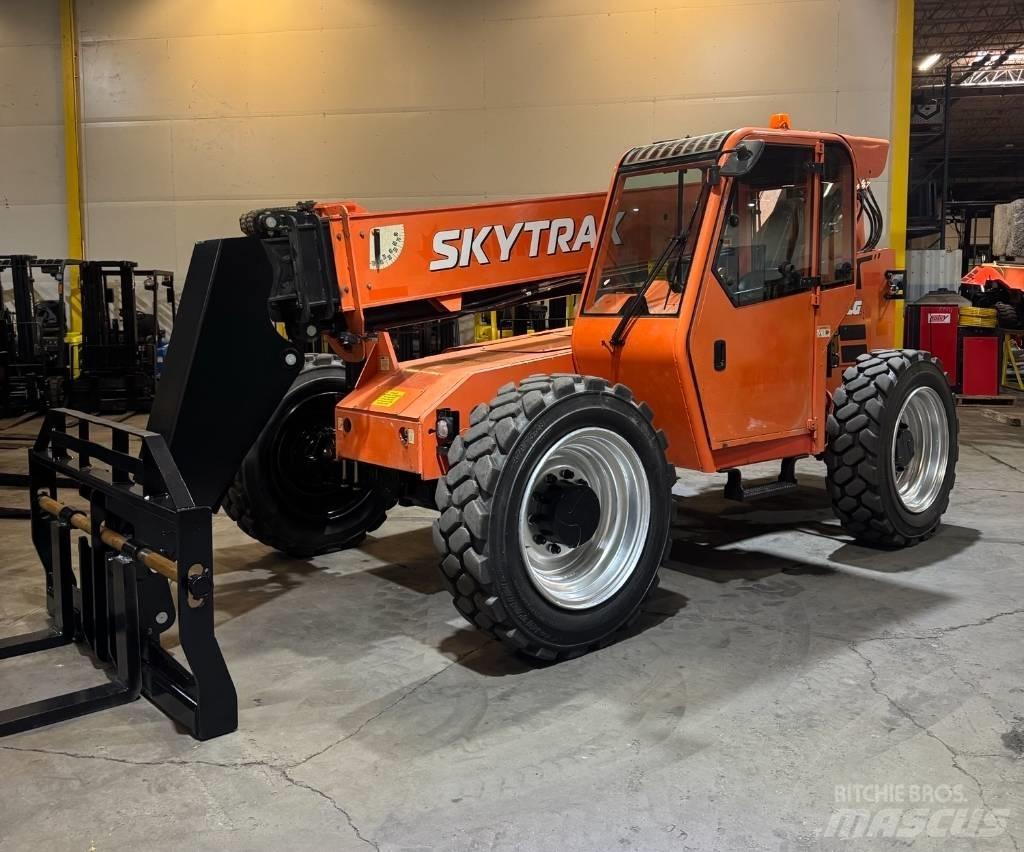 SkyTrak 6042 Telescopic handlers