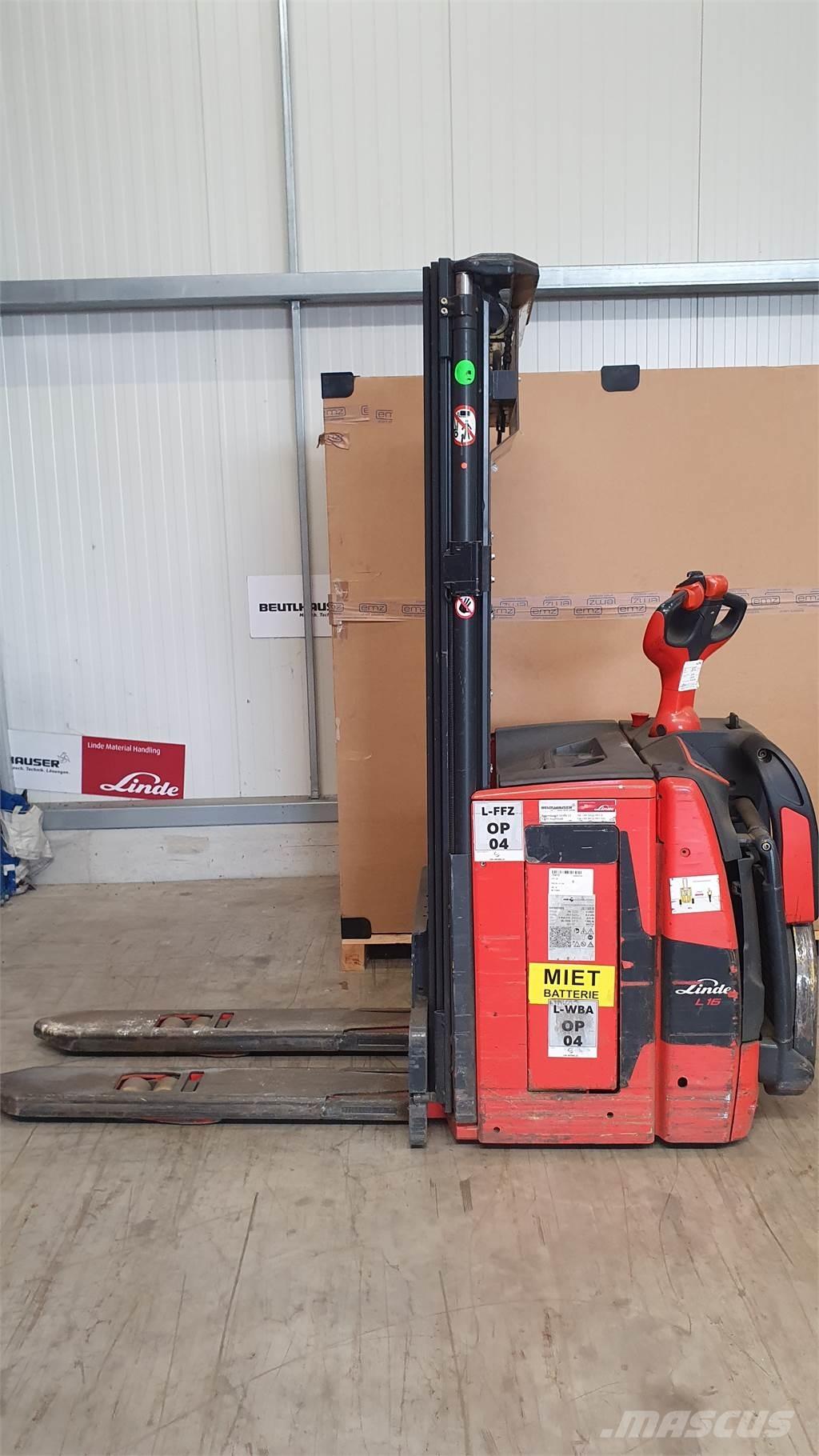 Linde L16AP Pedestrian stacker