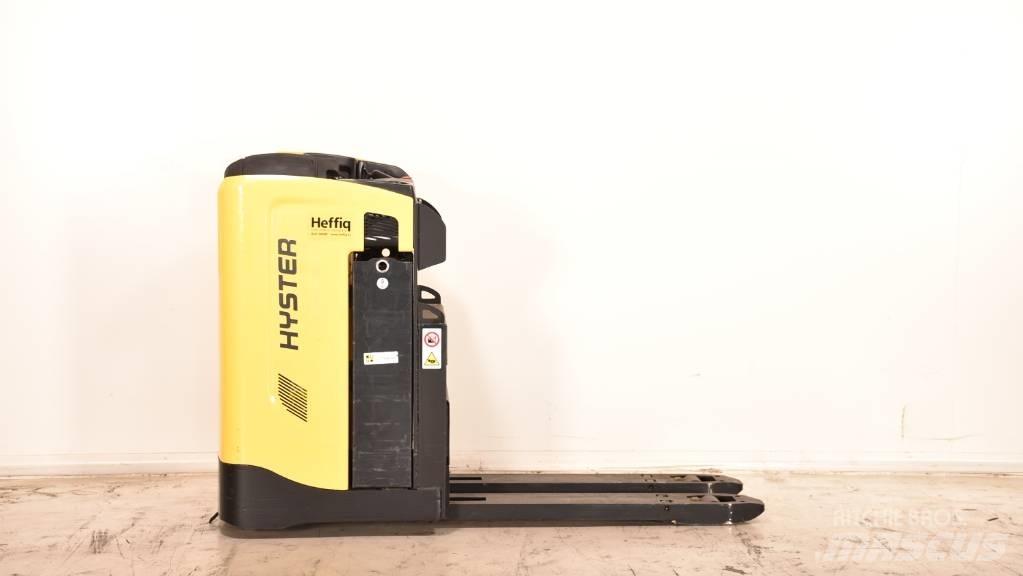 Hyster RP2.0N Low lifter with platform