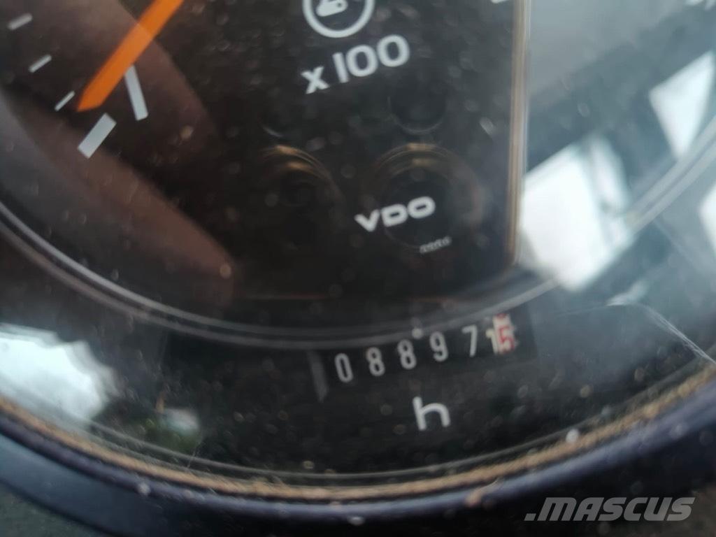 Valmet 805 GLOZ Tractors