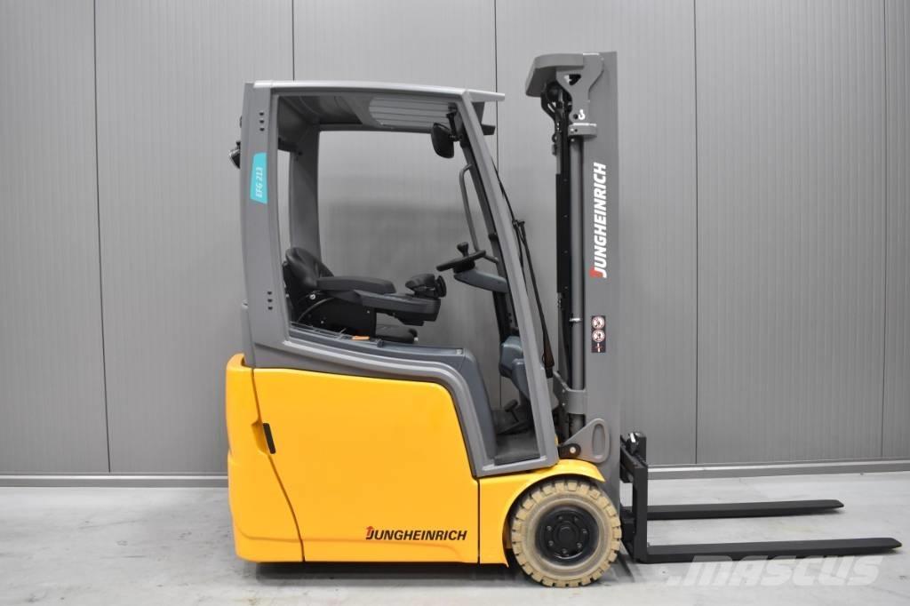 Jungheinrich EFG 213 Electric forklift trucks