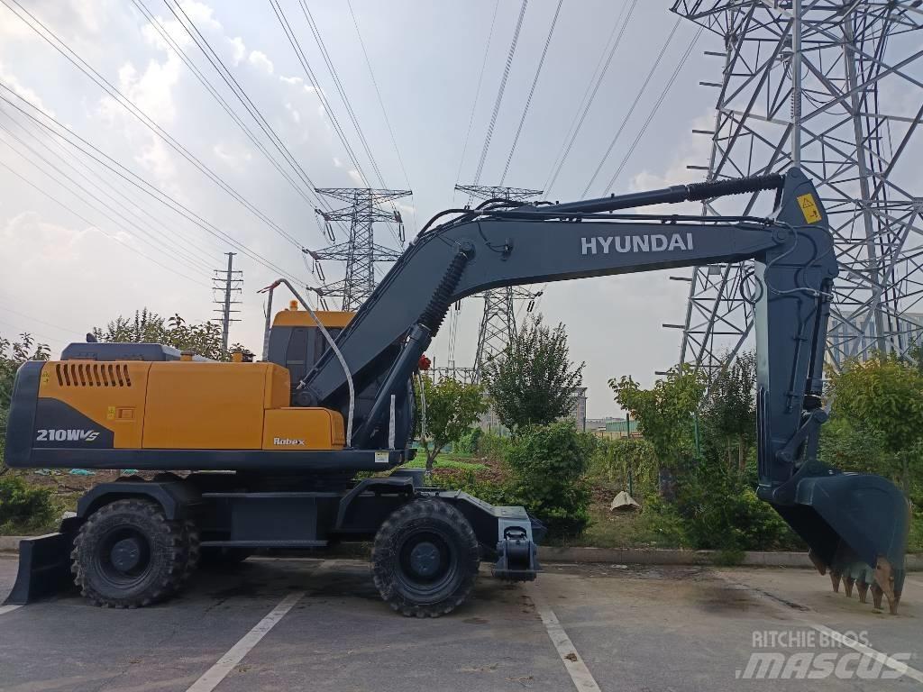 Hyundai Robex 210 W Wheeled excavators