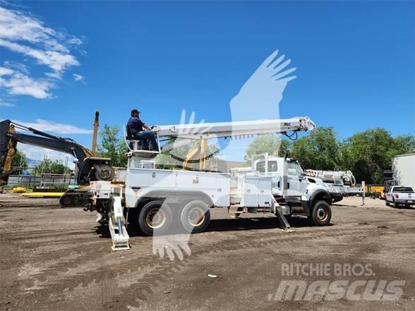 Altec D4065ATR Truck & Van mounted aerial platforms
