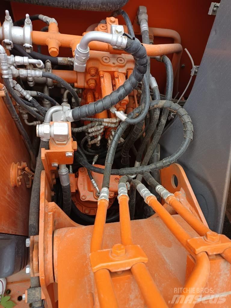 Hitachi ZX 80 Midi excavators  7t - 12t