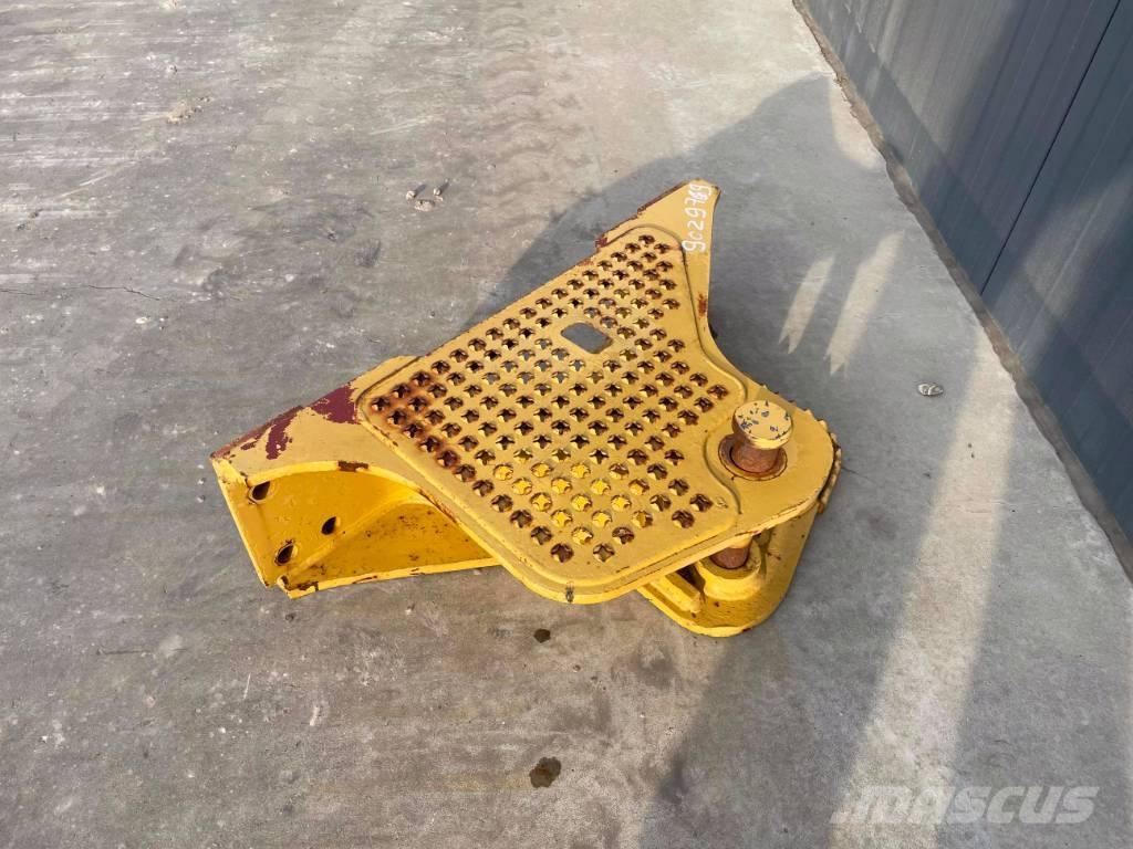 CAT D6K Zugtraverse Other components