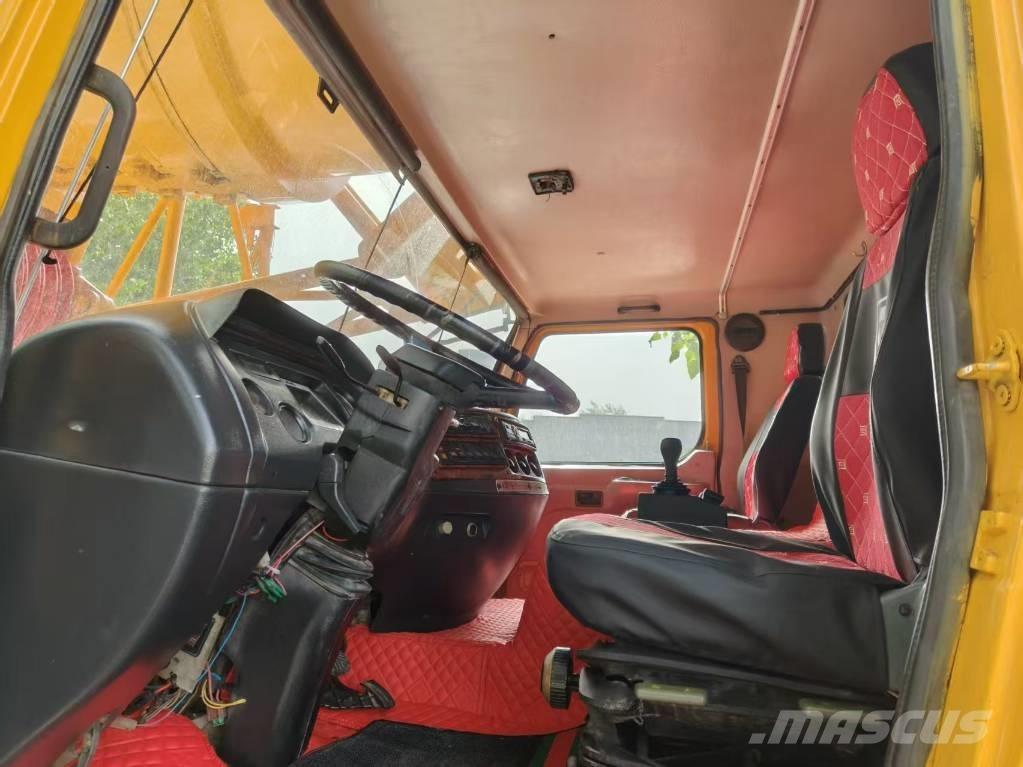 XCMG XCA 200 All terrain cranes